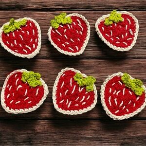 Small crochet strawberry face scrubbies (set of 6)